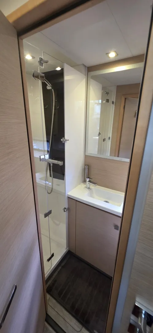 Slide: The Image of Fountaine Pajot Motor Yacht 44 2018 - 6552026