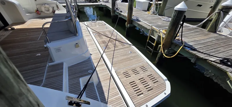 Slide: The Image of Fountaine Pajot Motor Yacht 44 2018 - 6551965
