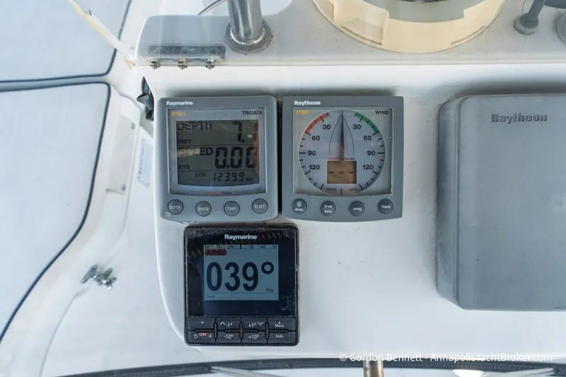 Slide: The Image of Beneteau Oceanis 361 2001 - 6552148