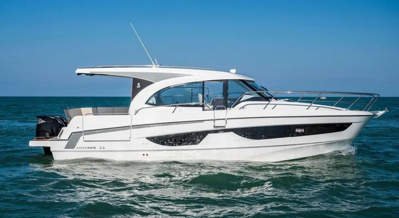 Slide: The Image of Beneteau Antares 11 Coupe 2027 - 6552167