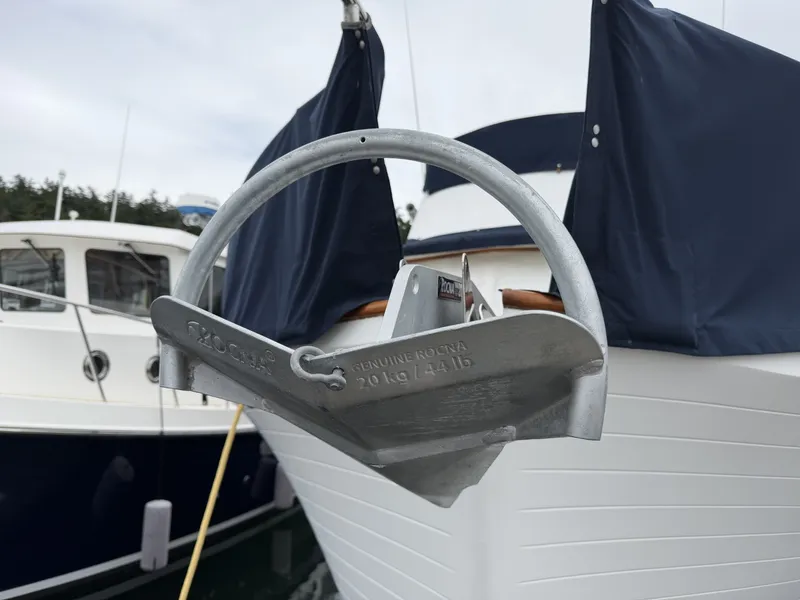 Slide: The Image of Monk 36 Aft Cabin 1988 - 6565194