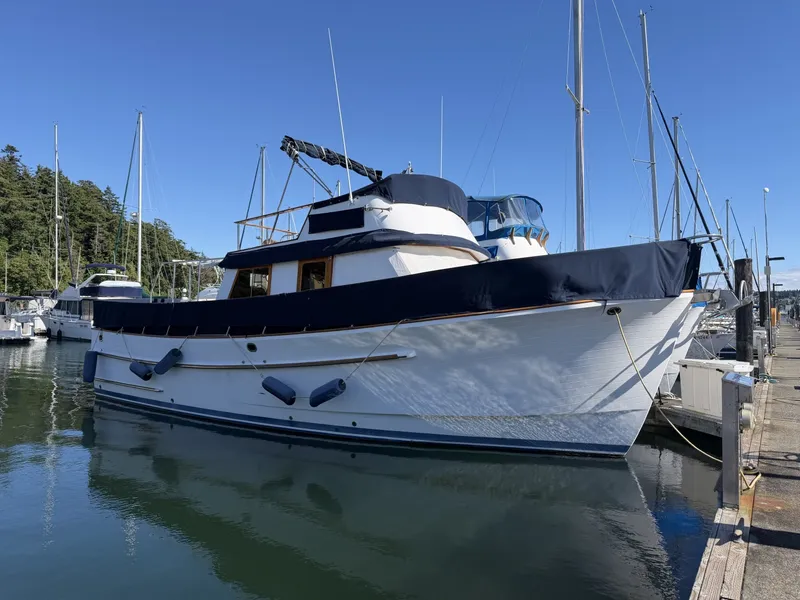 Slide: The Image of Monk 36 Aft Cabin 1988 - 6565161