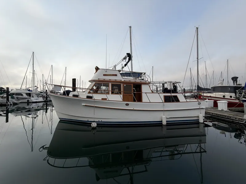 Slide: The Image of Monk 36 Aft Cabin 1988 - 7465723