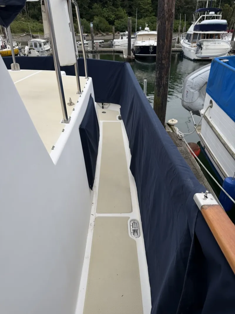 Slide: The Image of Monk 36 Aft Cabin 1988 - 6565179