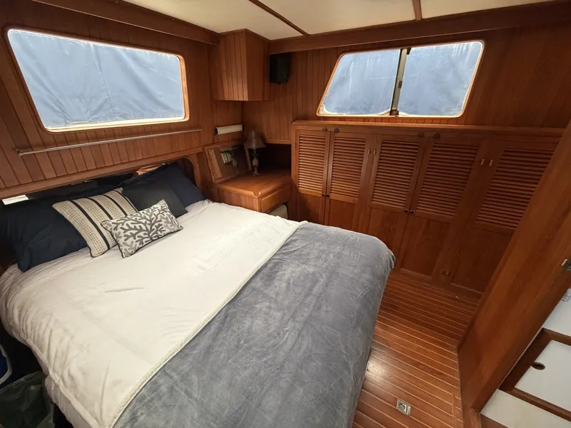 Slide: The Image of Monk 36 Aft Cabin 1988 - 6565184