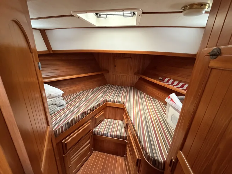 Slide: The Image of Monk 36 Aft Cabin 1988 - 6565171