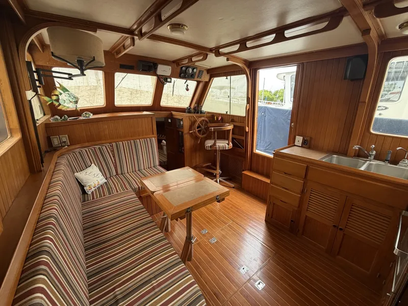 Slide: The Image of Monk 36 Aft Cabin 1988 - 6565178