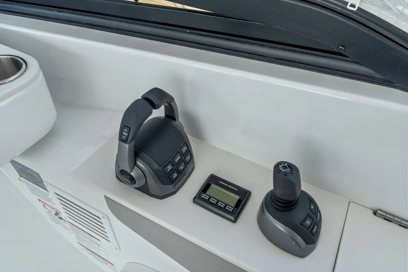 Slide: The Image of Cruisers 50 FLY 2027 - 7529248