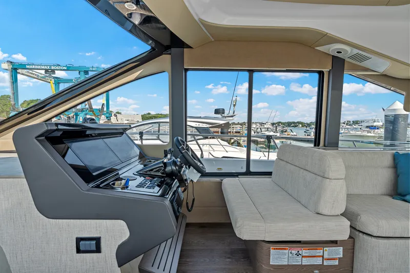 Slide: The Image of Cruisers 50 FLY 2027 - 7529224