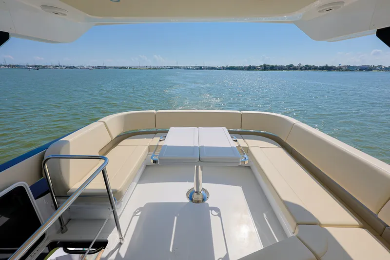 Slide: The Image of Cruisers 57 FLY 2027 - 8065509