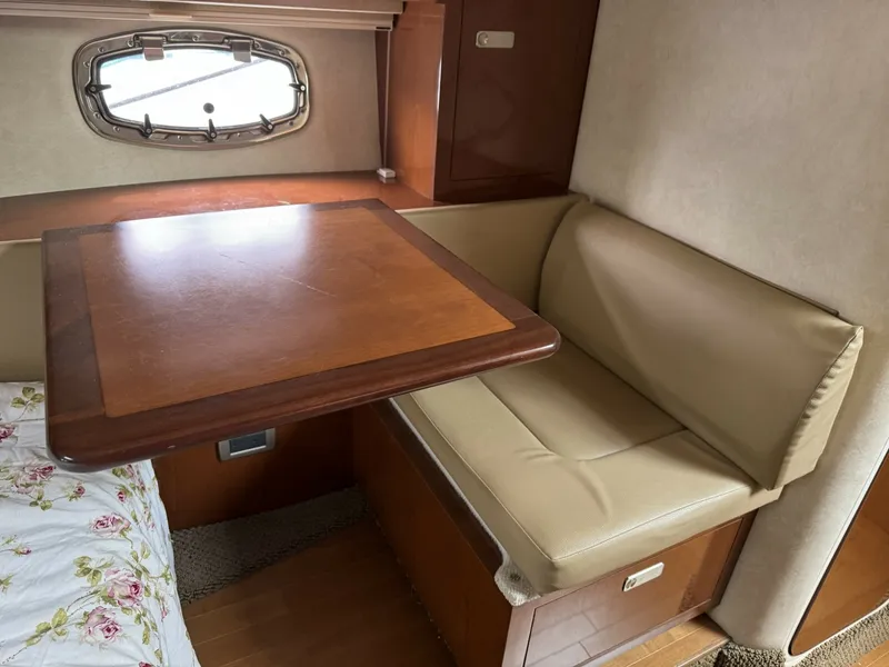 Slide: The Image of Sea Ray 310da Dinette - 6564986