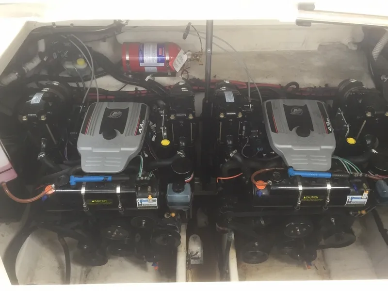 Slide: The Image of Sea Ray 310da Engines - 6564991