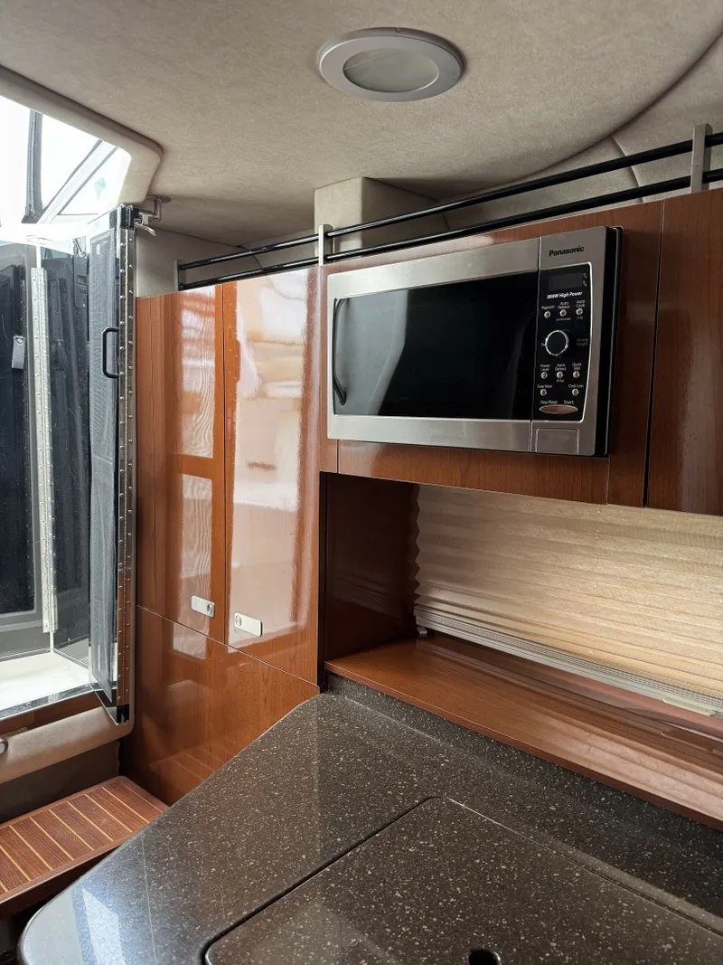 Slide: The Image of Sea Ray 310da Galley 1 - 6564983