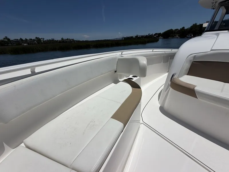 Slide: The Image of Edgewater 368 CC 2016 - 6564864