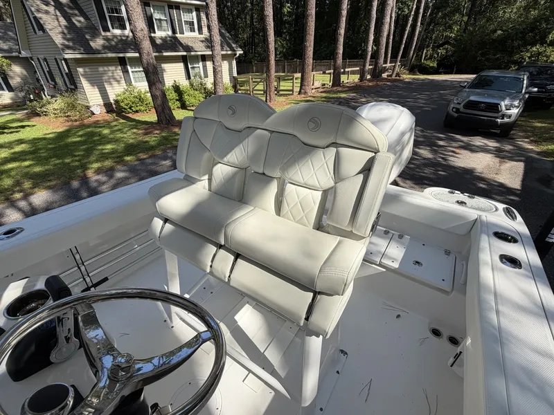 Slide: The Image of Edgewater 23 2019 - 6664518