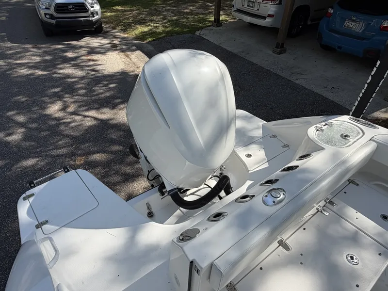 Slide: The Image of Edgewater 23 2019 - 6664802