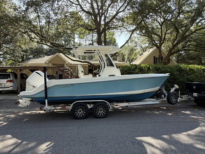The Image of Edgewater 23 2019 - 6664191