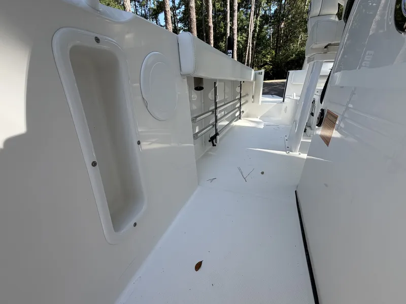 Slide: The Image of Edgewater 23 2019 - 6664203