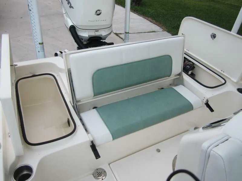 Slide: The Image of Shearwater 250 Carolina Bay 2021 - 7231095