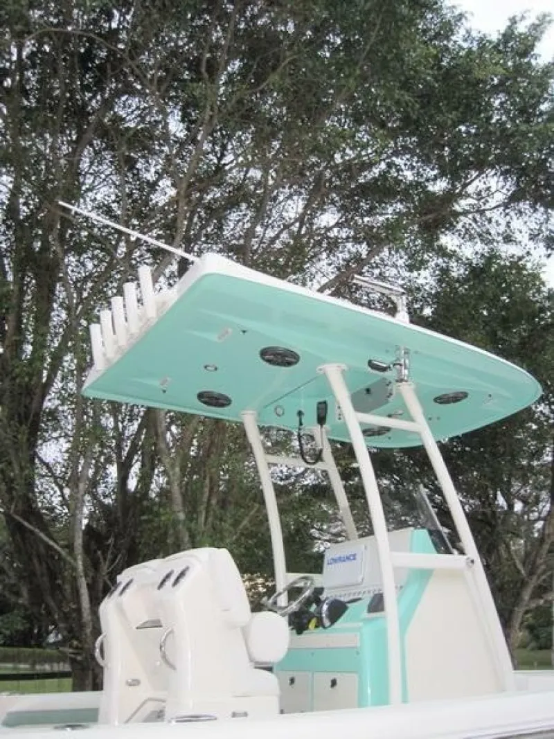 Slide: The Image of Shearwater 250 Carolina Bay 2021 - 6602536