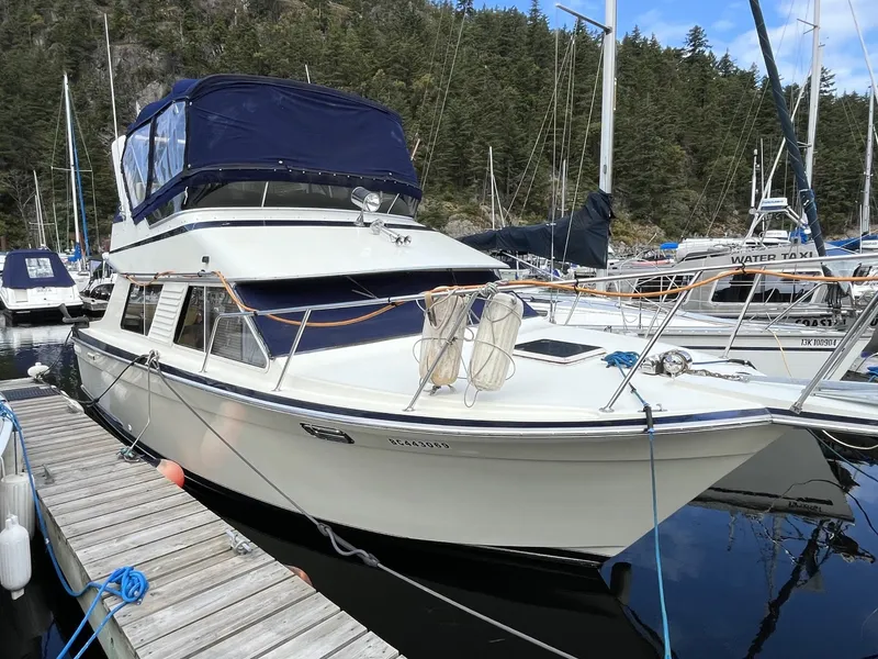 Slide: The Image of Tollycraft 30' Sport Cruiser 1989 - 6612228