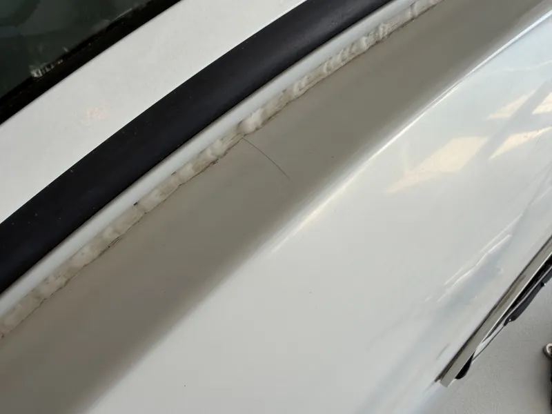 Slide: The Image of Carver Yachts 310 Mid Cabin Express 1996 - 6614148