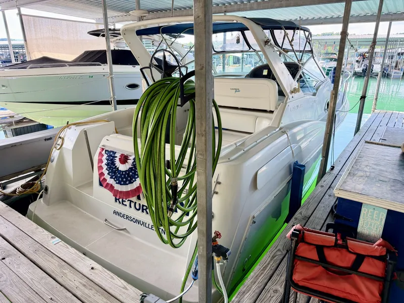 Slide: The Image of Carver Yachts 310 Mid Cabin Express 1996 - 6614011