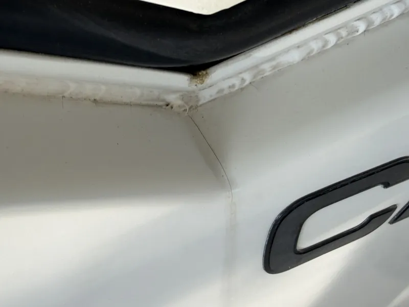 Slide: The Image of Carver Yachts 310 Mid Cabin Express 1996 - 6614174
