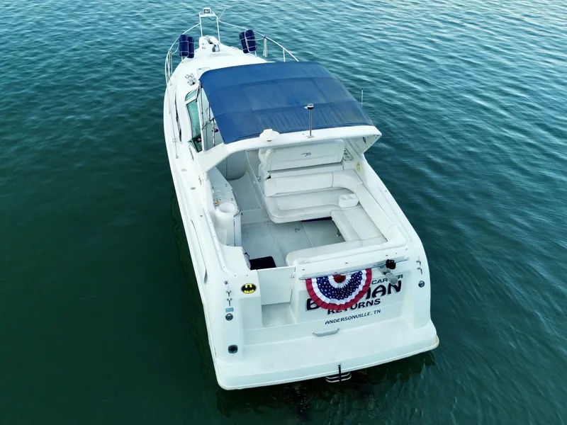 Slide: The Image of Carver Yachts 310 Mid Cabin Express 1996 - 6613994