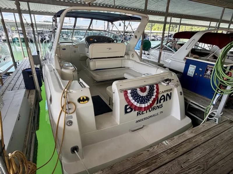 Slide: The Image of Carver Yachts 310 Mid Cabin Express 1996 - 6614018