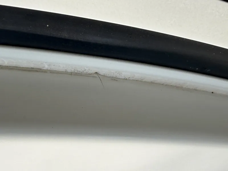 Slide: The Image of Carver Yachts 310 Mid Cabin Express 1996 - 6614175
