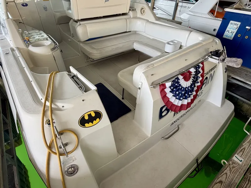 Slide: The Image of Carver Yachts 310 Mid Cabin Express 1996 - 6614022