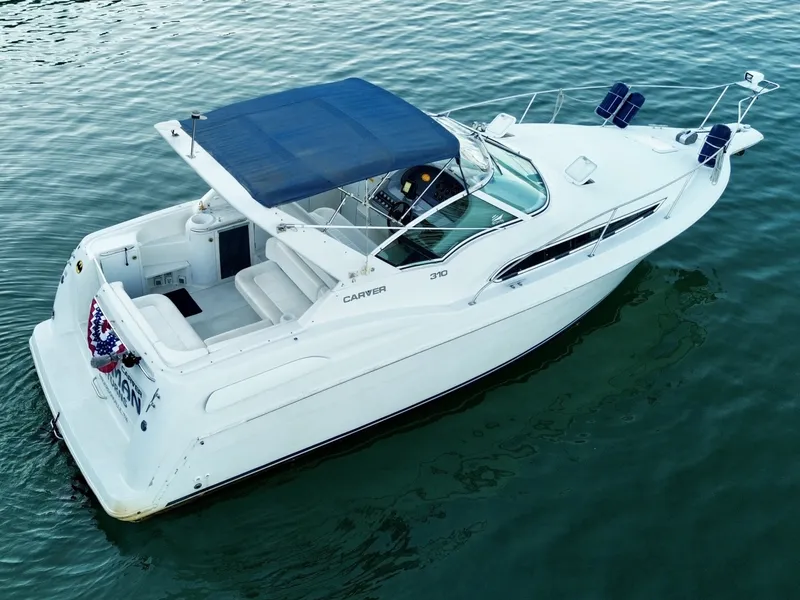 Slide: The Image of Carver Yachts 310 Mid Cabin Express 1996 - 6613997
