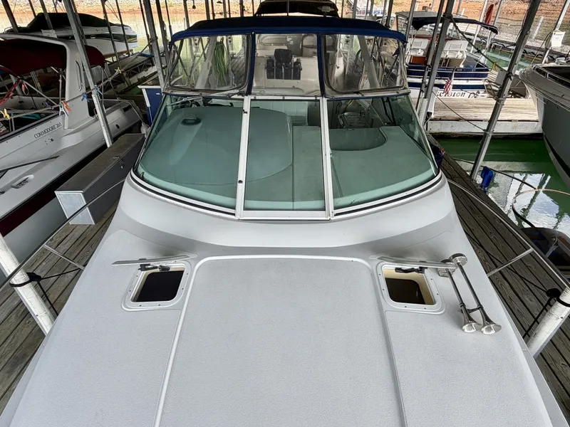 Slide: The Image of Carver Yachts 310 Mid Cabin Express 1996 - 6614048