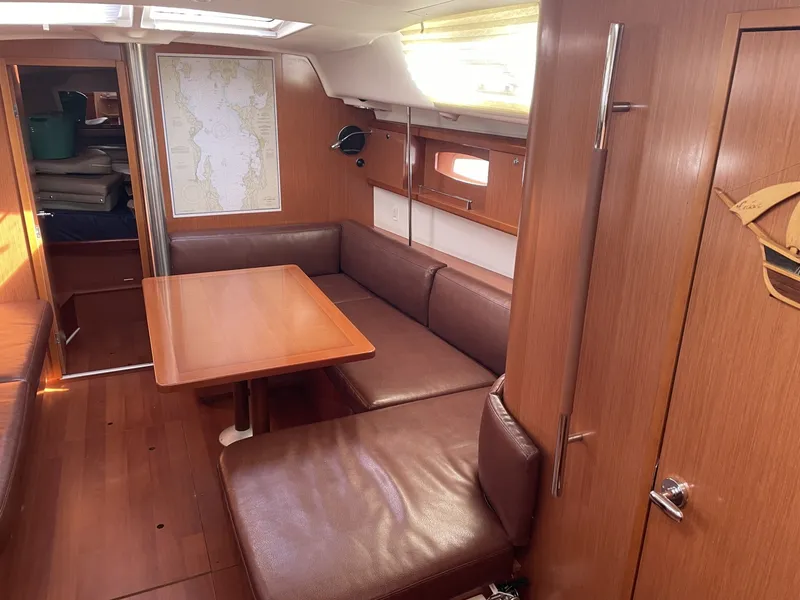 Slide: The Image of Beneteau 40 2010 - 7385109