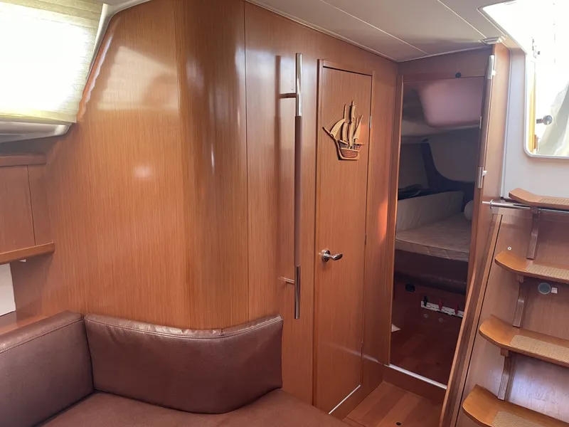 Slide: The Image of Beneteau 40 2010 - 7385099
