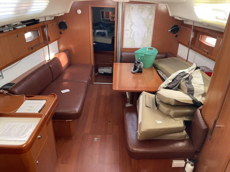 Slide: The Image of Beneteau 40 2010 - 7227920