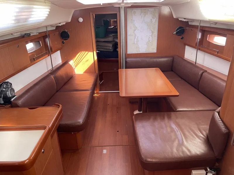 Slide: The Image of Beneteau 40 2010 - 7385108