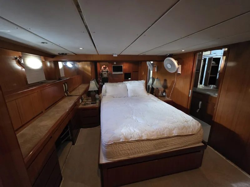 Slide: The Image of Ocean Alexander 60 Trawler 2000 - 7398533
