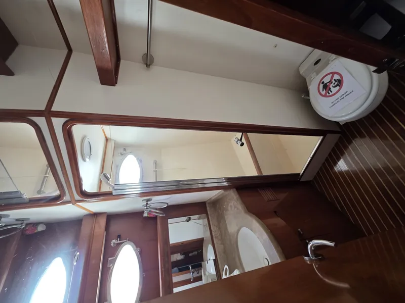 Slide: The Image of Ocean Alexander 60 Trawler 2000 - 7398544