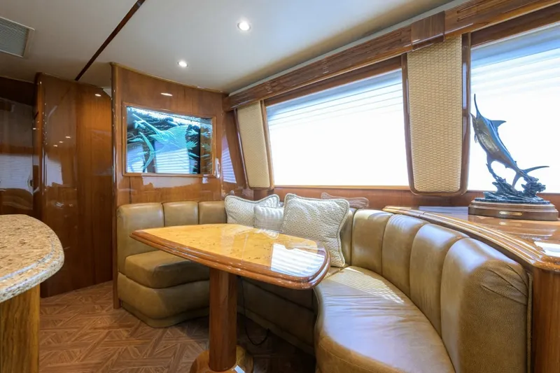 Slide: The Image of Viking 70 DESPERADO - Dinette 2014 Viking 70 Convertible DESPERADO - 7649549