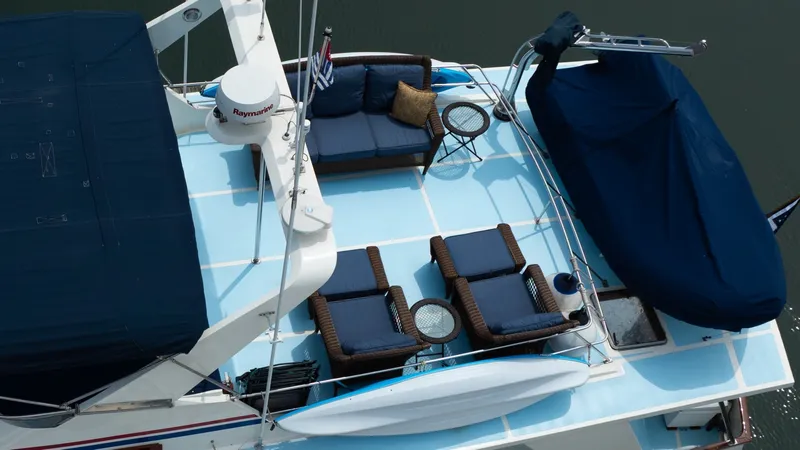 Slide: The Image of DeFever 53 Performance Offshore Cruiser 1988 - 6662593