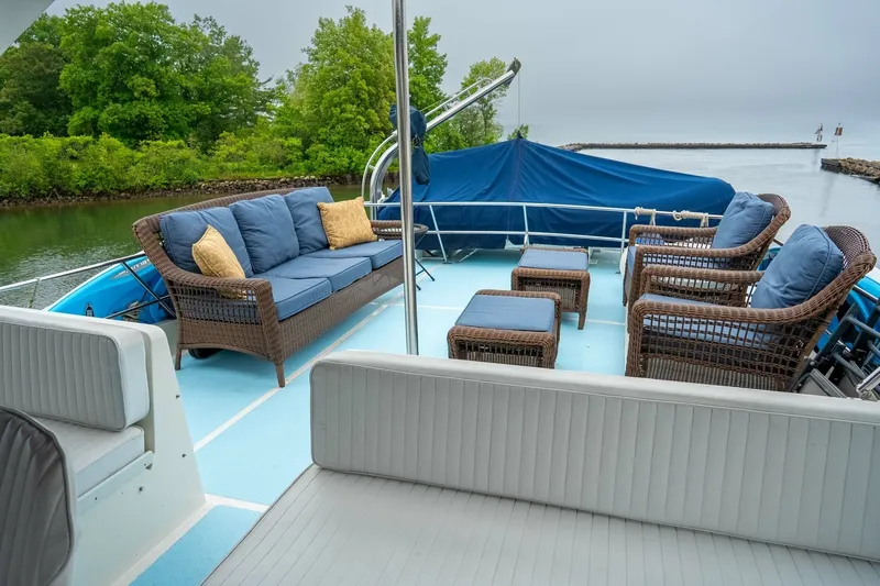 Slide: The Image of DeFever 53 Performance Offshore Cruiser 1988 - 6663131