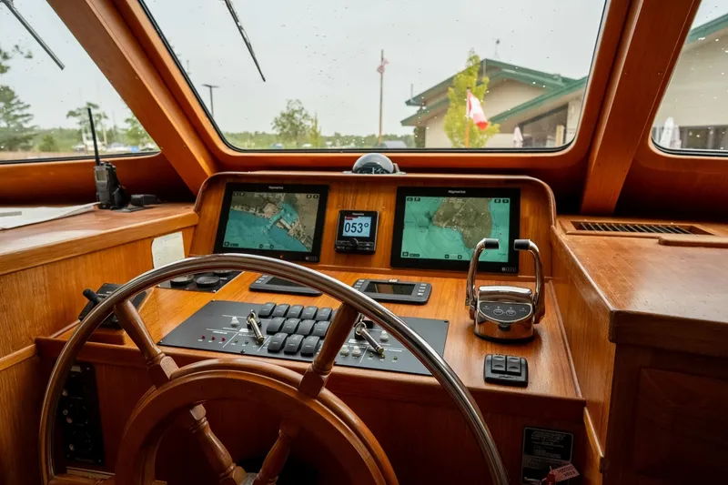 Slide: The Image of DeFever 53 Performance Offshore Cruiser 1988 - 6663672