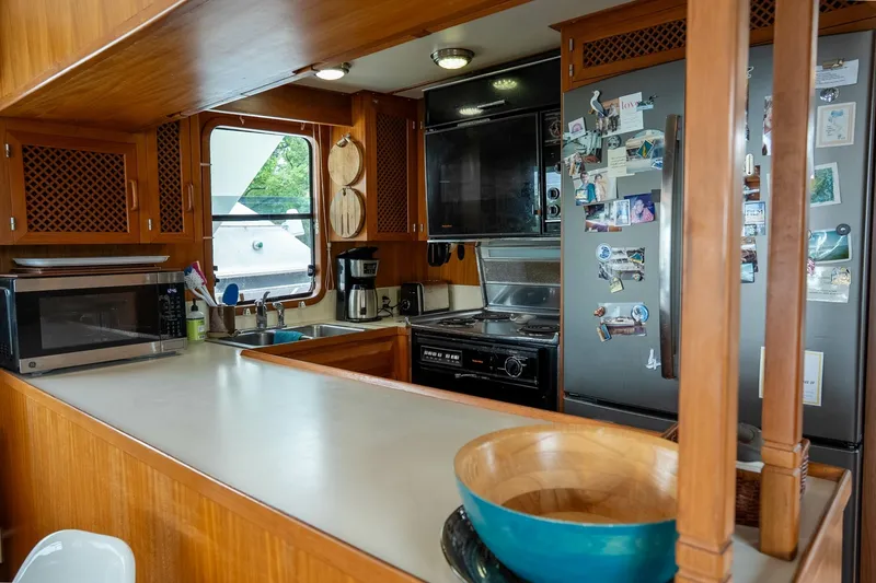 Slide: The Image of DeFever 53 Performance Offshore Cruiser 1988 - 6663523