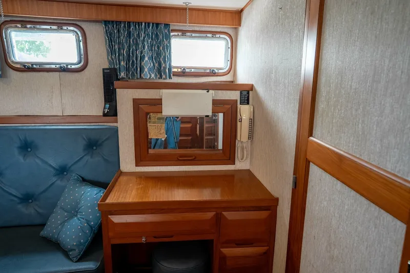 Slide: The Image of DeFever 53 Performance Offshore Cruiser 1988 - 6663846