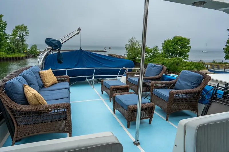 Slide: The Image of DeFever 53 Performance Offshore Cruiser 1988 - 6663133