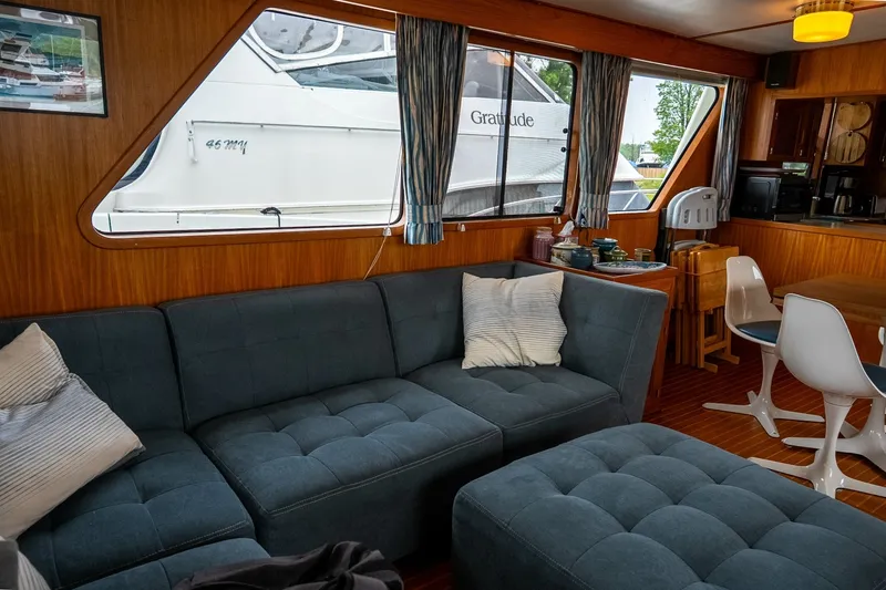 Slide: The Image of DeFever 53 Performance Offshore Cruiser 1988 - 6663390
