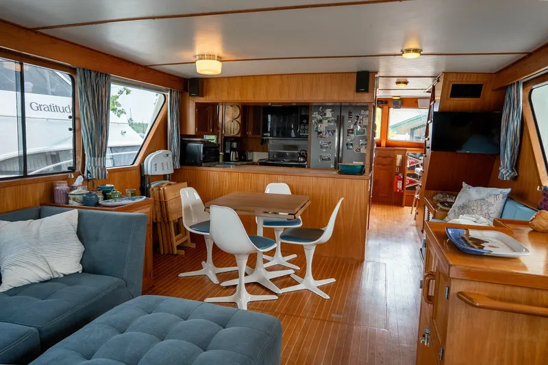 Slide: The Image of DeFever 53 Performance Offshore Cruiser 1988 - 6663469