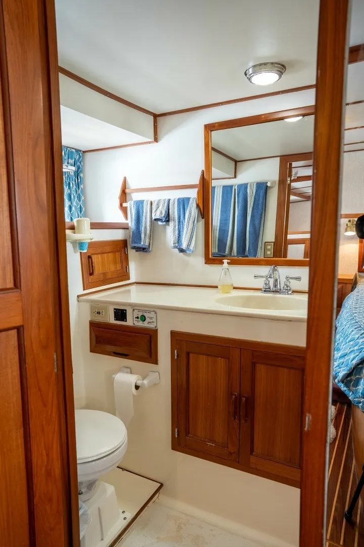 Slide: The Image of DeFever 53 Performance Offshore Cruiser 1988 - 6663849